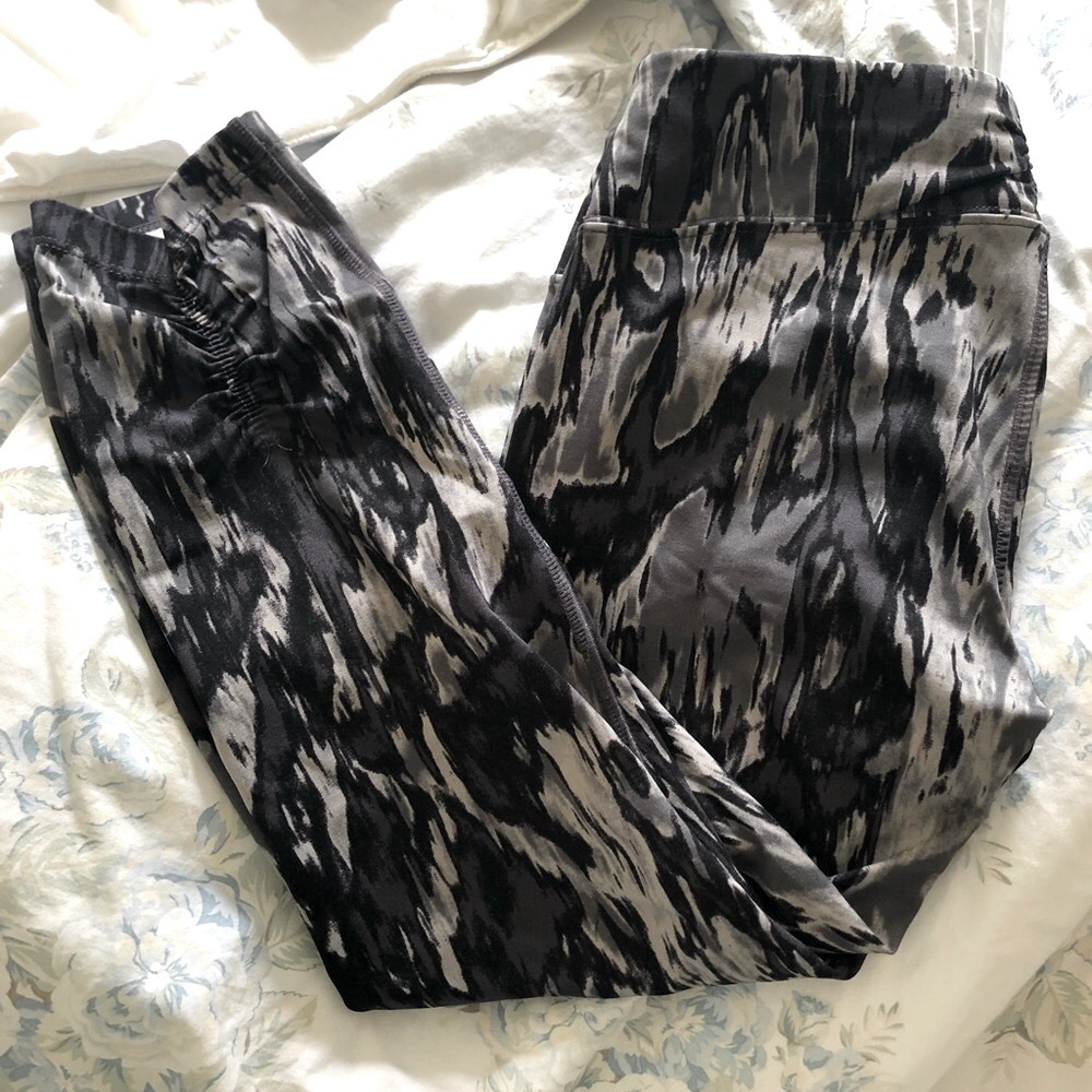 Calvin Klein Grey Marble Drip Leggings